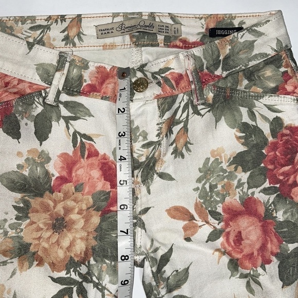 Zara Floral Jegging Jeans - Picture 10 of 12